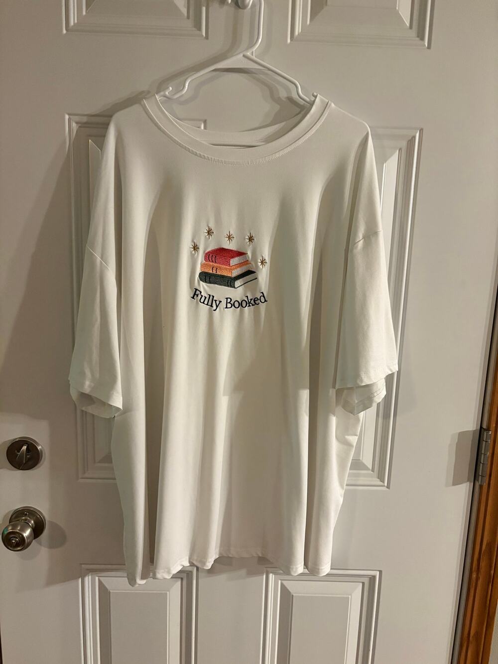 Women’s Embroidered Fully Booked Tshirt Size 3XL (very soft)